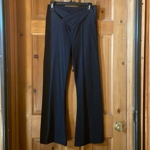 NWOT VS PINK size Large flare leg yoga pants